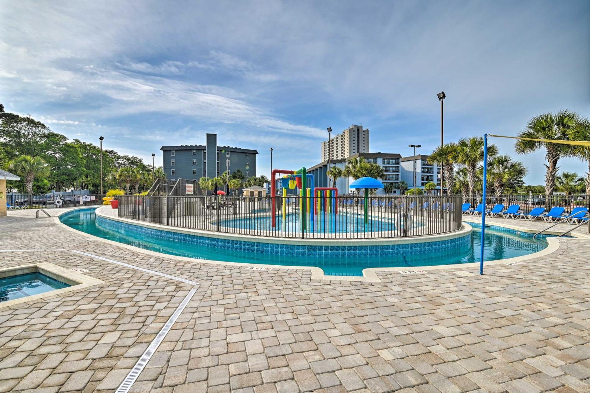 Myrtle With Patio, And Pool Access! *