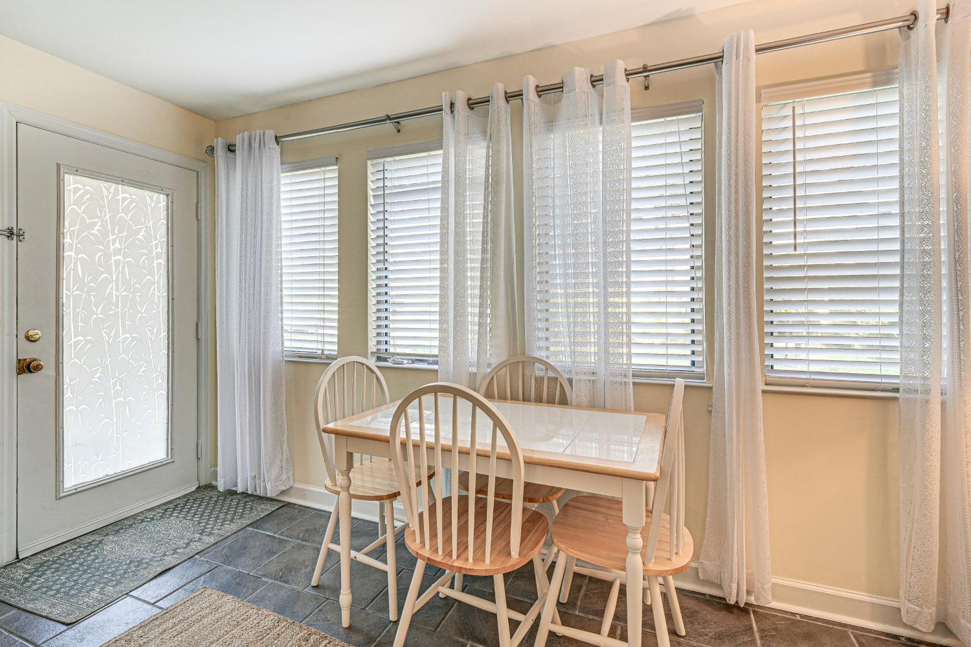 Myrtle With Patio, And Pool Access! * Myrtle Beach