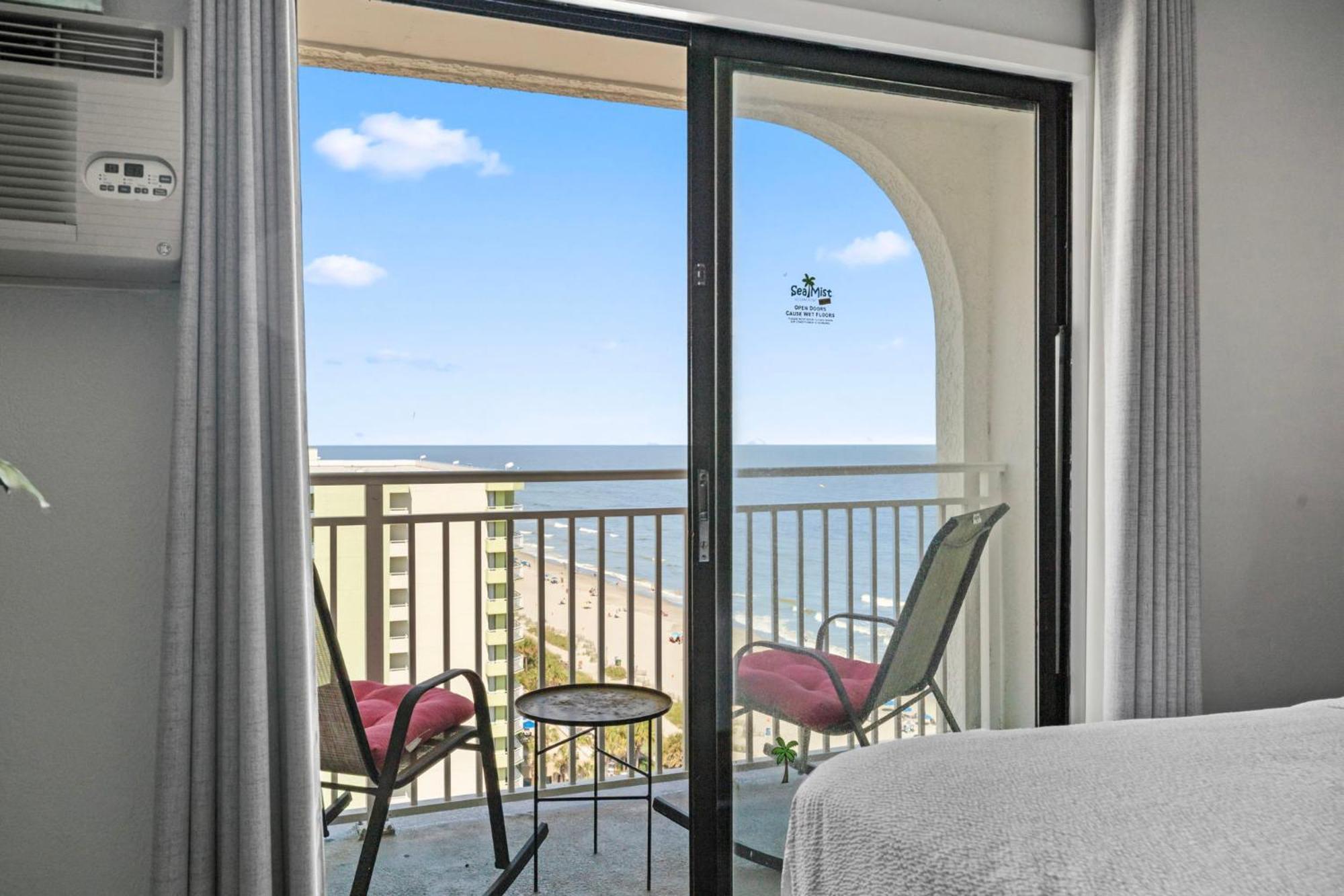 Holiday home Gorgeous Double Queen Suite! Sleeps 4! Sea Mist 51602