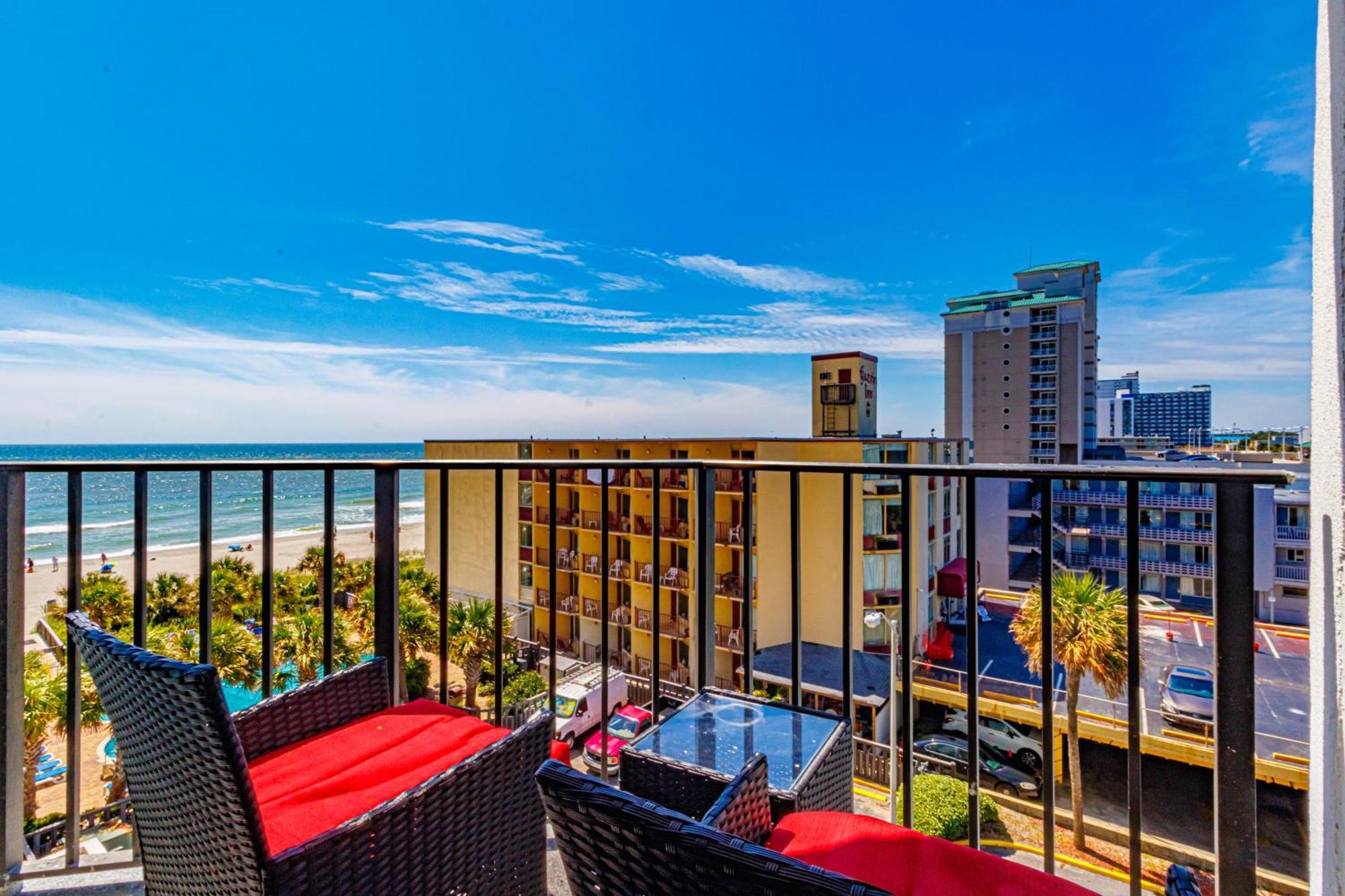 Ocean View 2 Bedroom With Great Views! Palace 413 Holiday home *