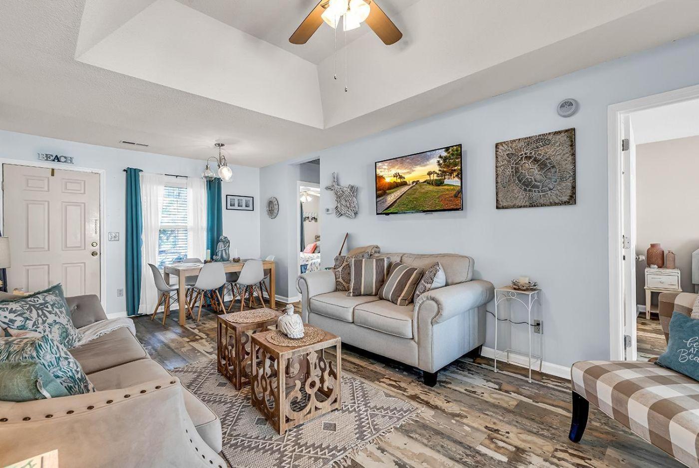 4722 Surf Street 3br 2 Full Bath Holiday home
