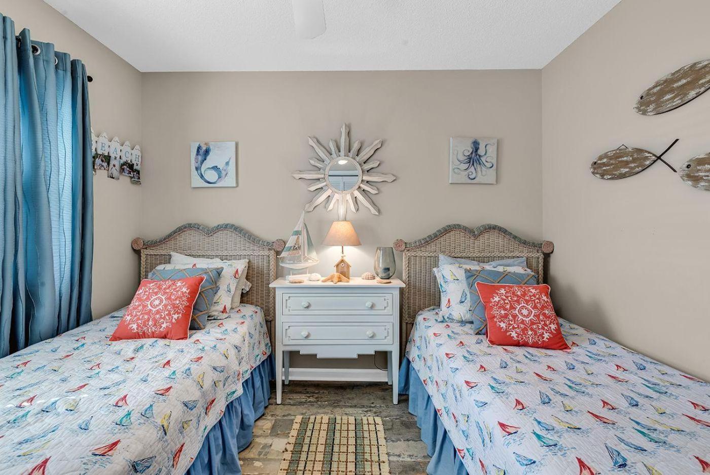 4722 Surf Street 3br 2 Full Bath