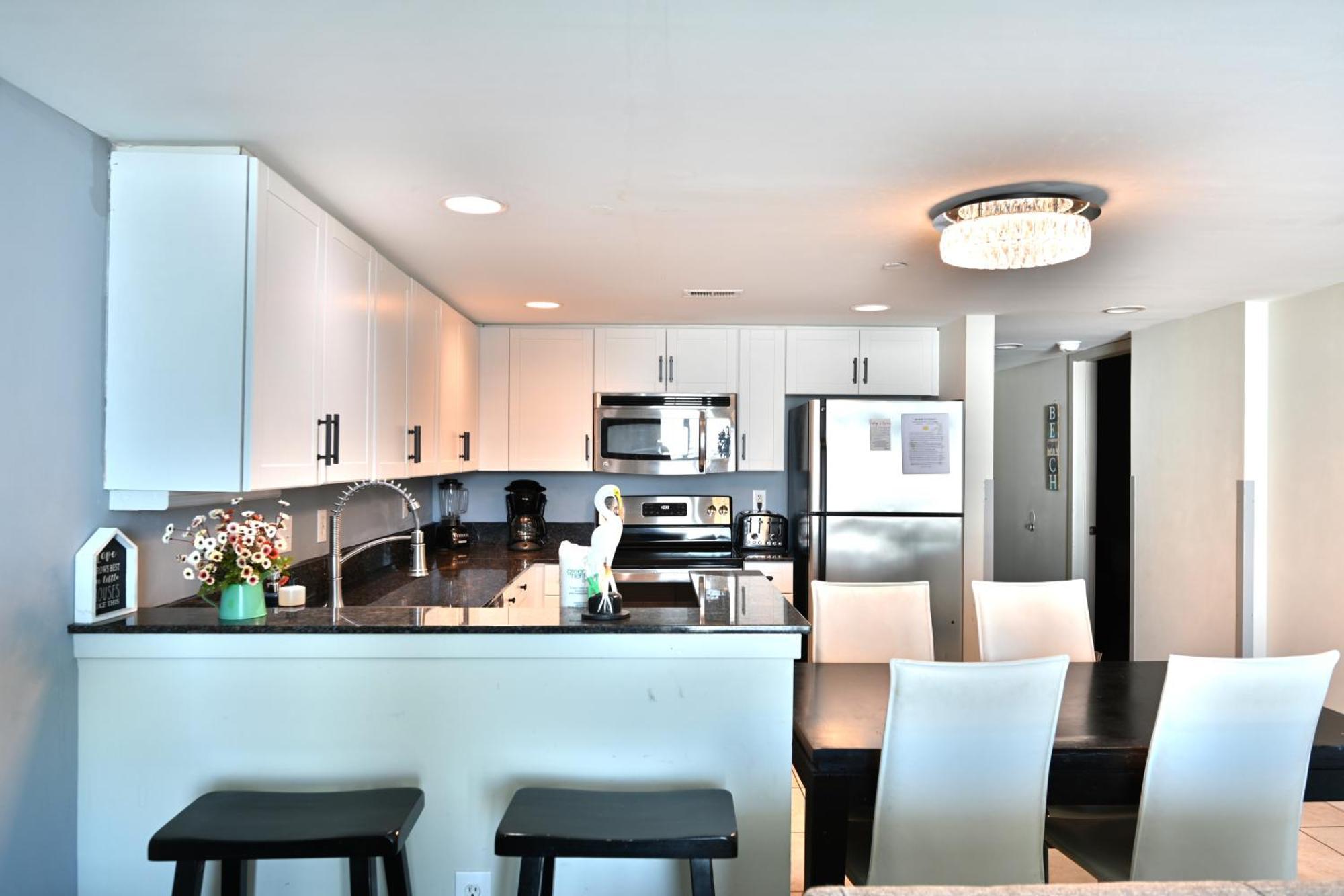 Stunning Ocean Front 2bd On The Second Floor, In Heart Of Mb Myrtle Beach