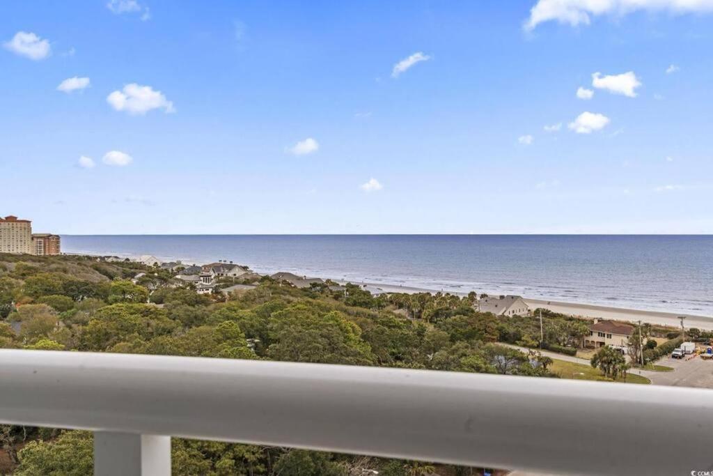 Spacious Luxurious 2b2b Ocean View Sleeps 8 Apartment *