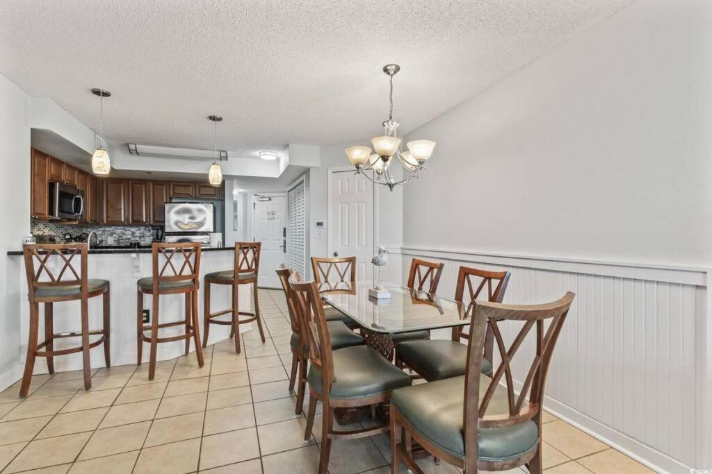 Spacious Luxurious 2b2b Ocean View Sleeps 8 *