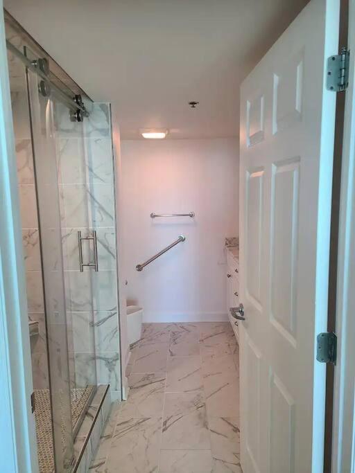 Apartment Spacious Luxurious 2b2b Ocean View Sleeps 8