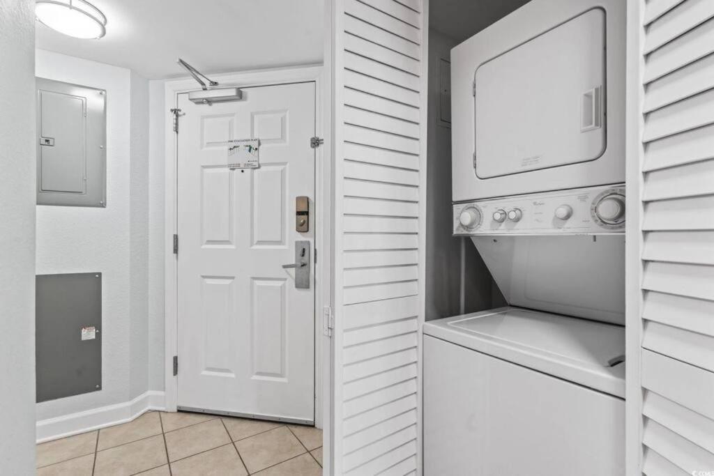 Apartment Spacious Luxurious 2b2b Ocean View Sleeps 8 *