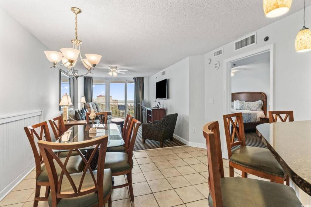 Spacious Luxurious 2b2b Ocean View Sleeps 8 Apartment