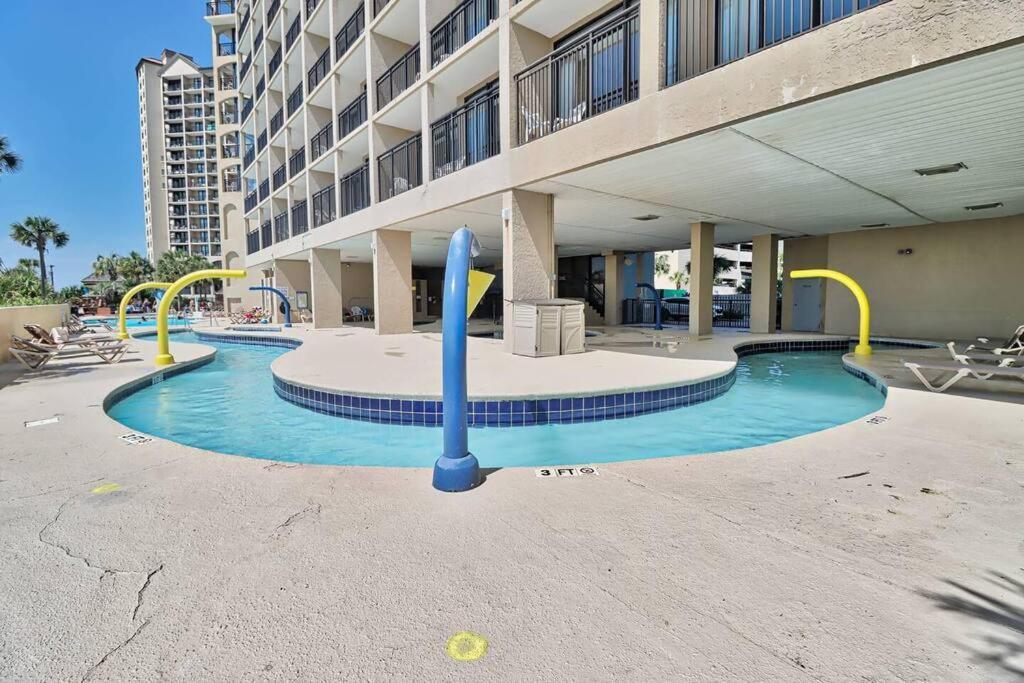 Breathtaking Beachfront Bliss! 619 Apartment