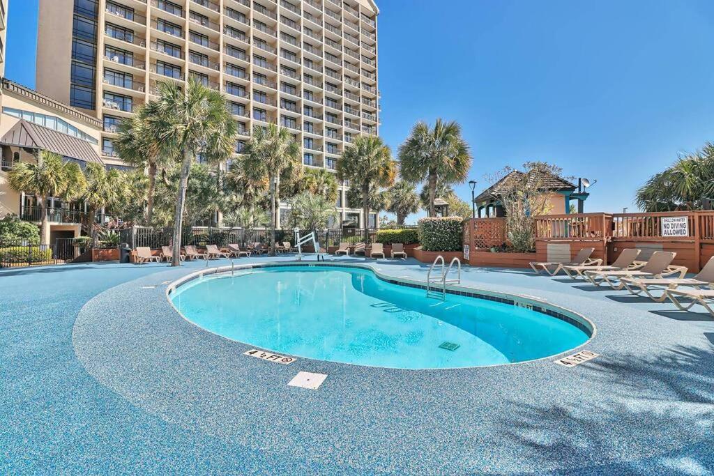Apartment Breathtaking Beachfront Bliss! 619 *