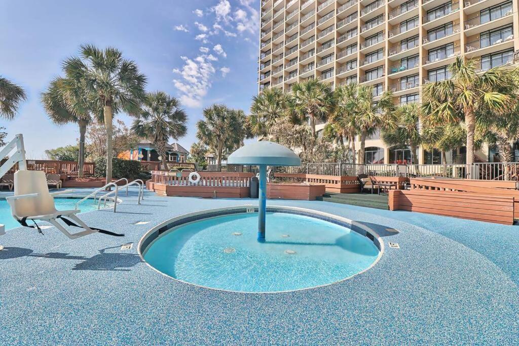 Apartment Breathtaking Beachfront Bliss! 619
