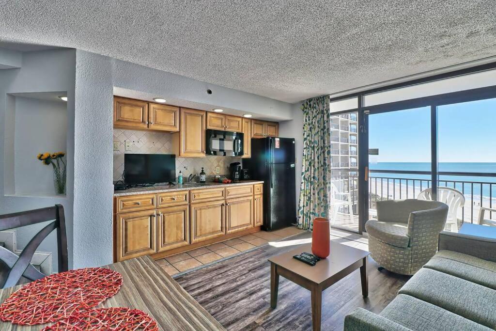 Breathtaking Beachfront Bliss! 619 Apartment
