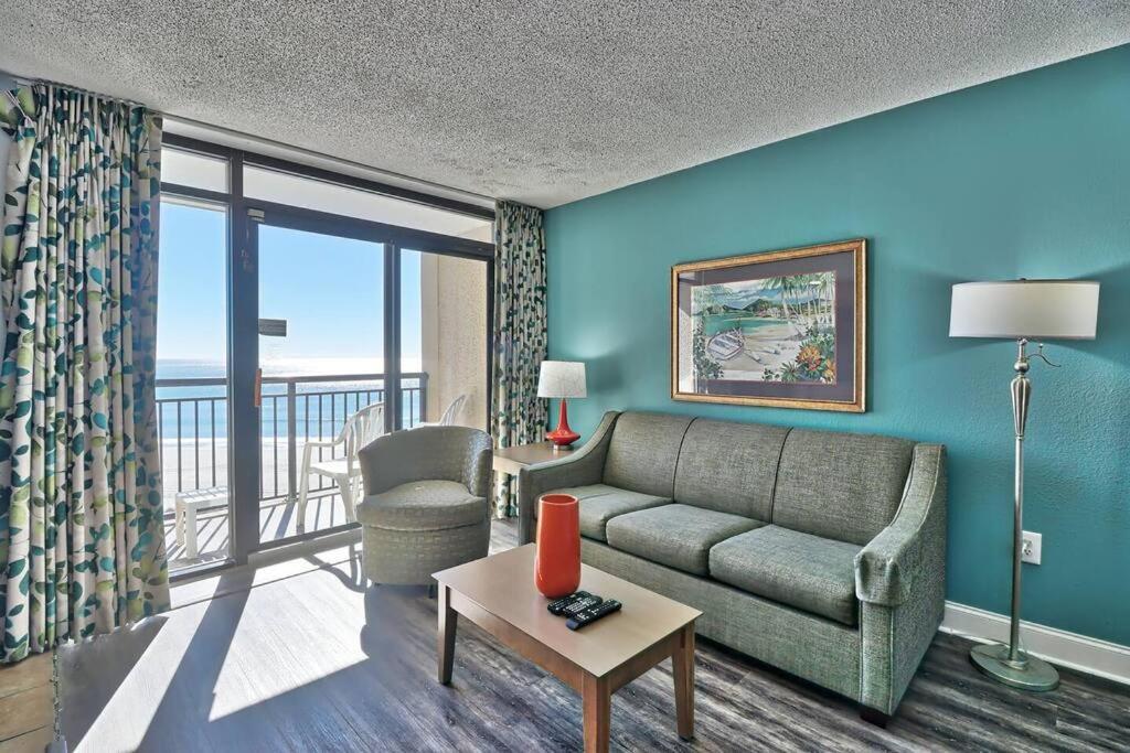 Breathtaking Beachfront Bliss! 619 Apartment