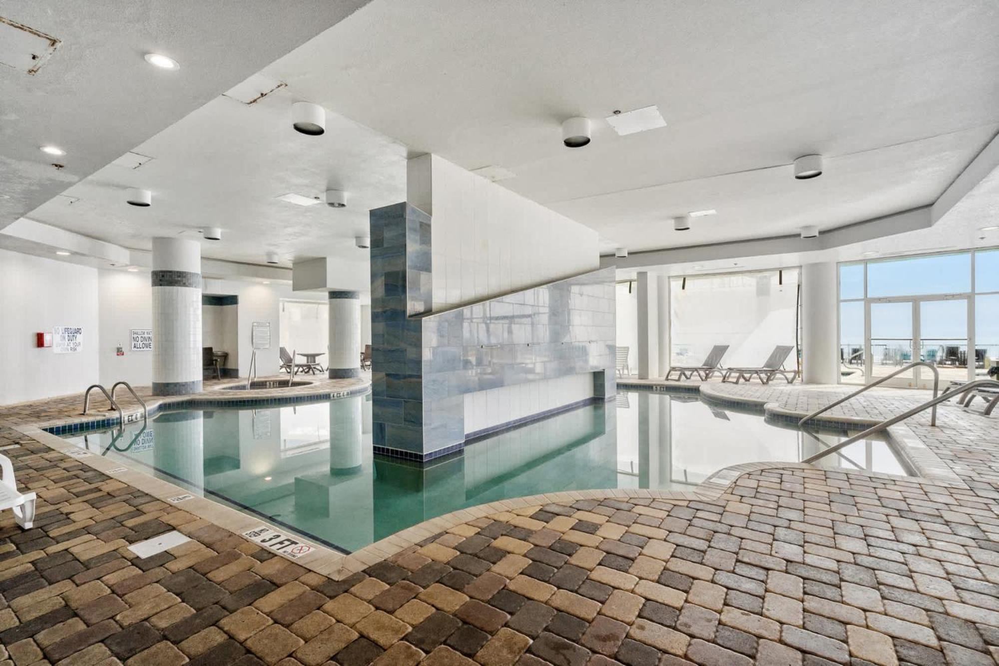 Oceans One Unit 404 - Oceanfront Holiday home