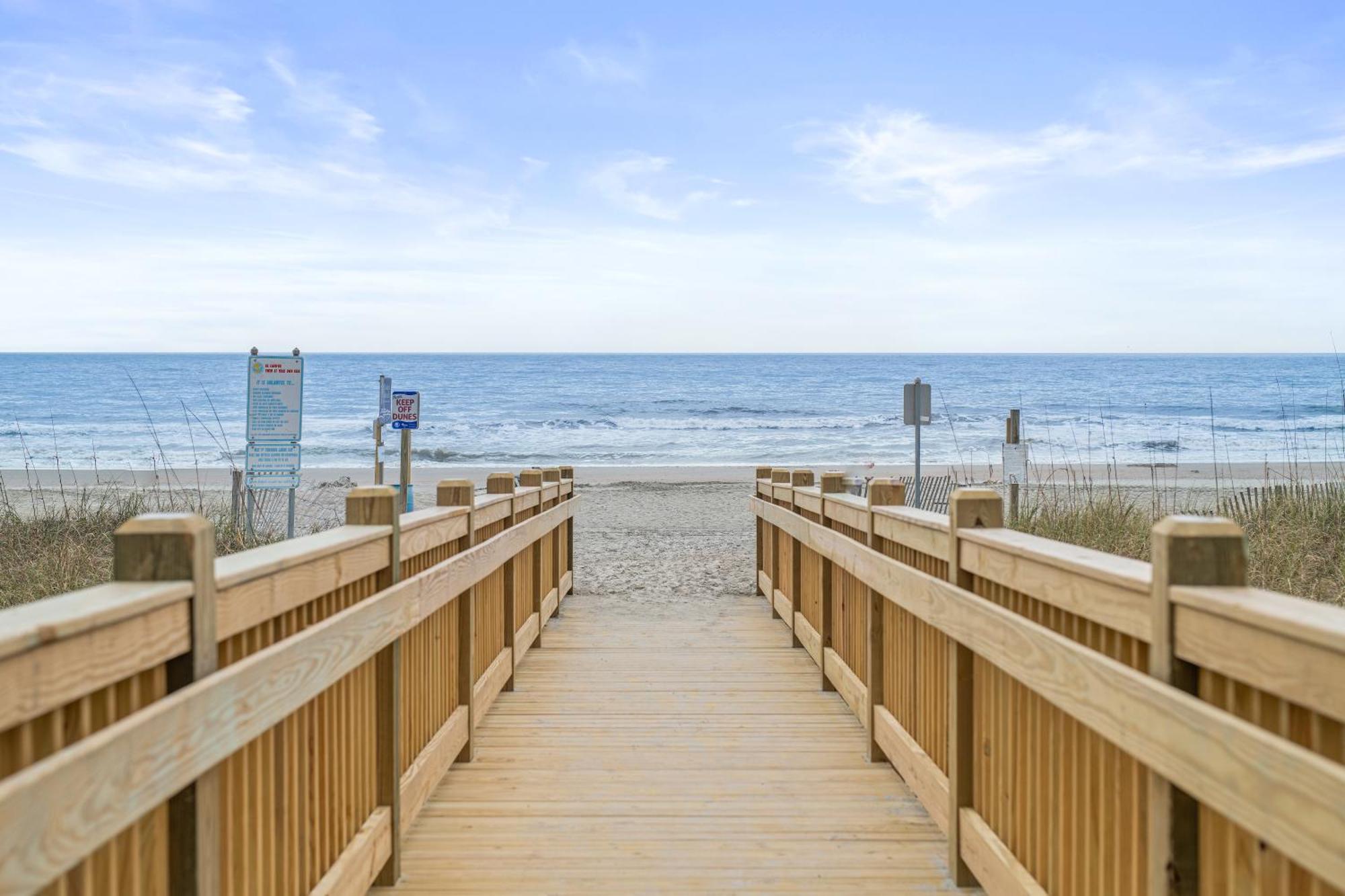 Super Cute Oceanfront Gem * Myrtle Beach