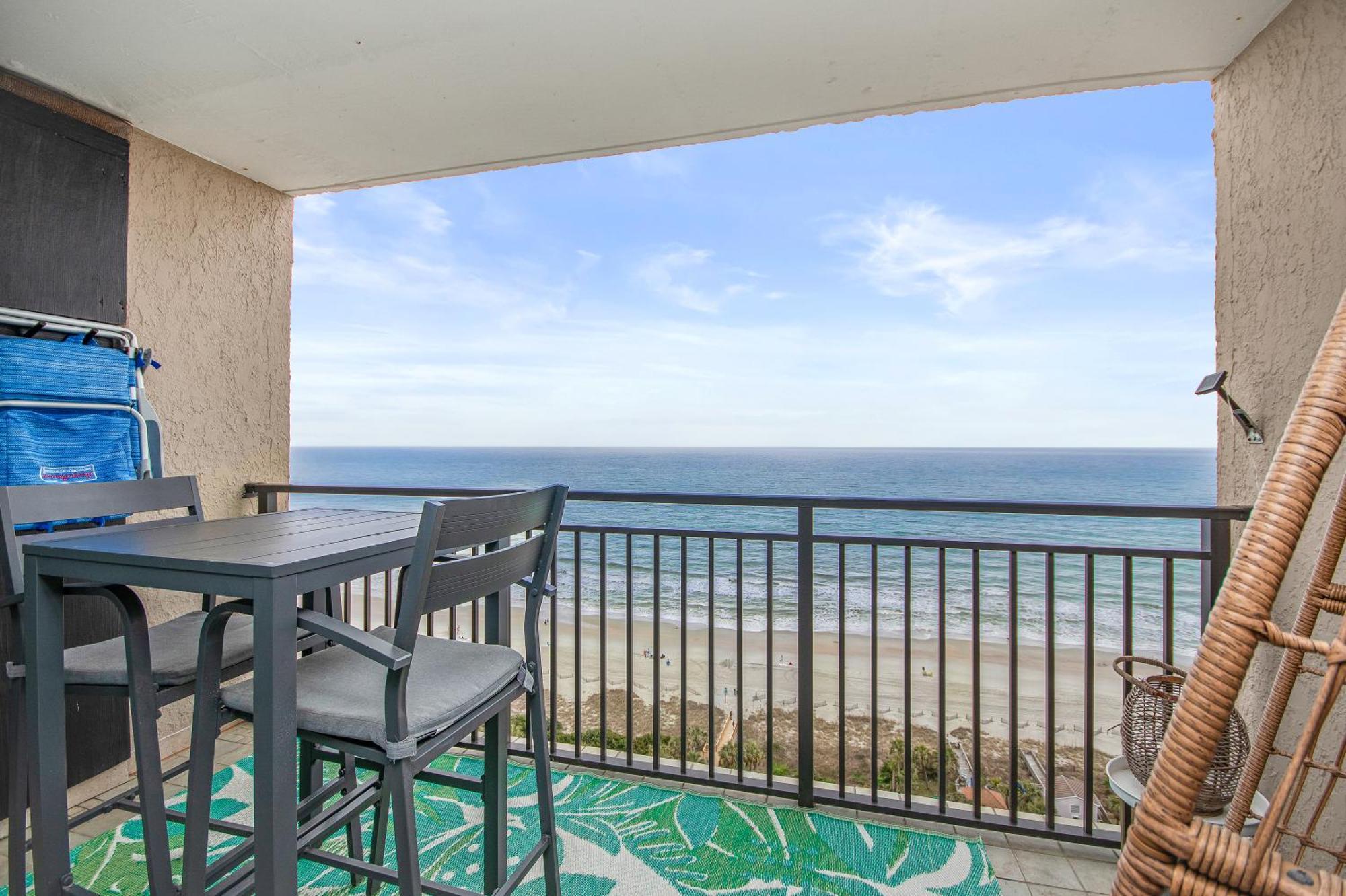 Apartment Super Cute Oceanfront Gem *