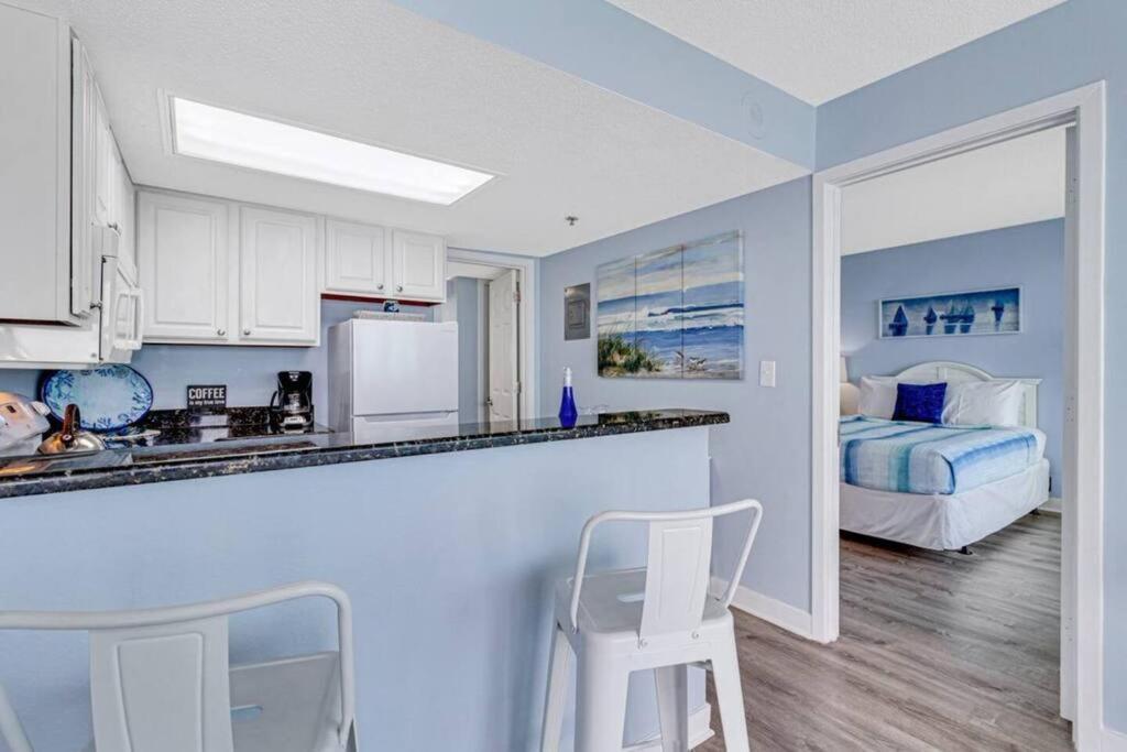 Lux High-end Haven Oceanfront Suite! Dogs Ok! 1606