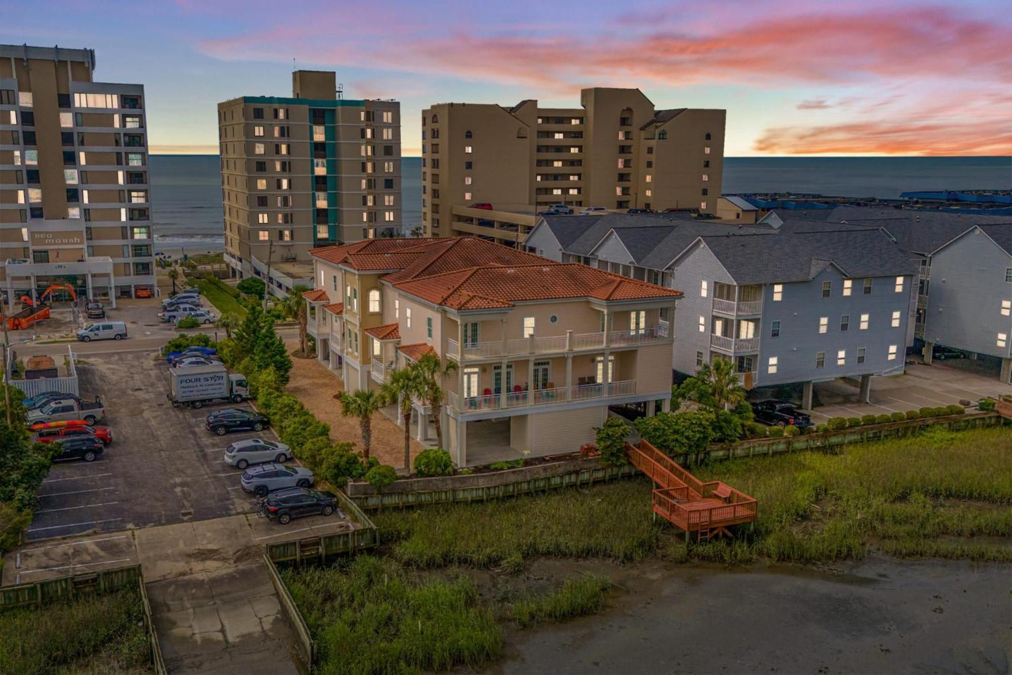 Holiday home 5 Bedrooms Oceanview Cherry Grove *