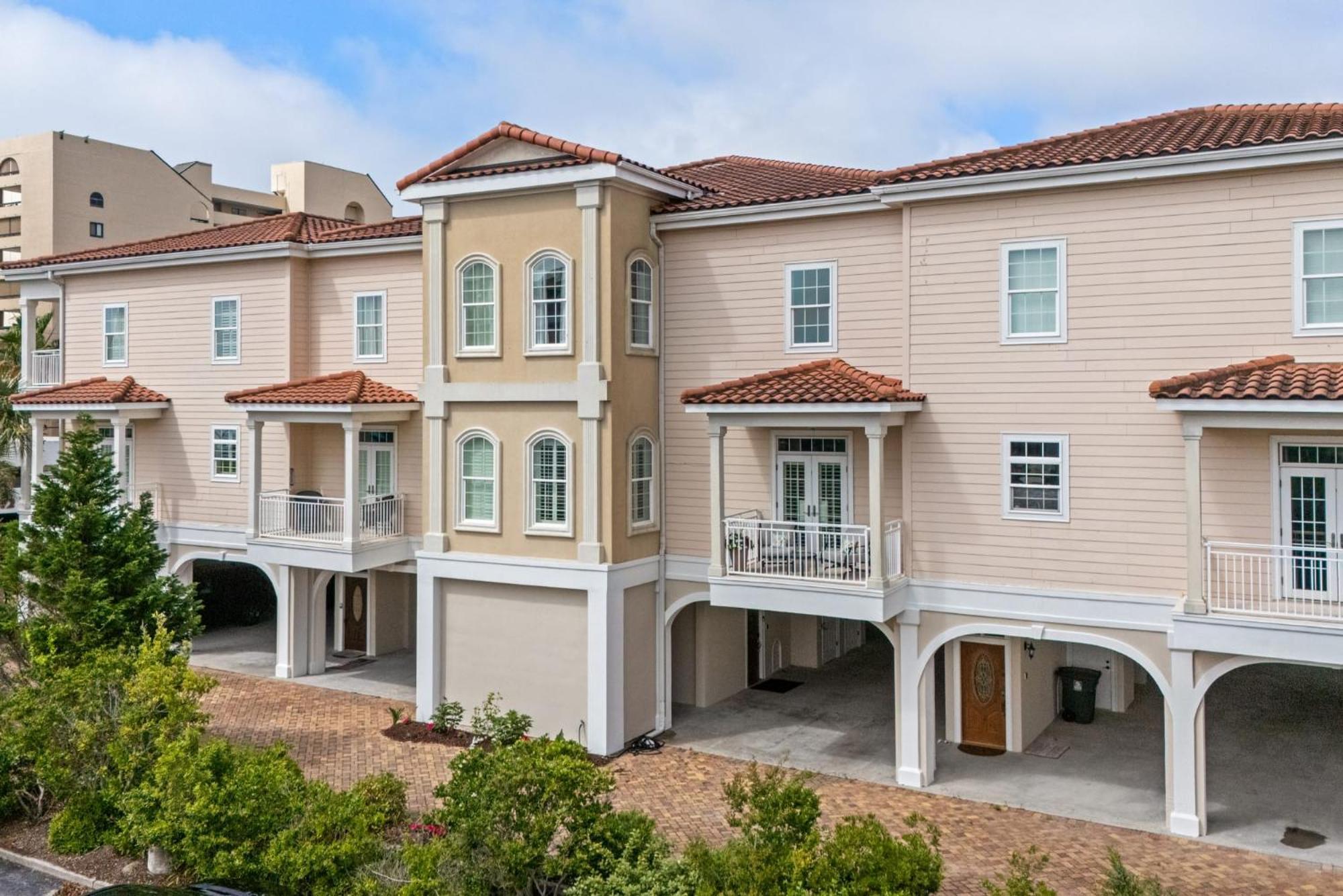 5 Bedrooms Oceanview Cherry Grove Holiday home *