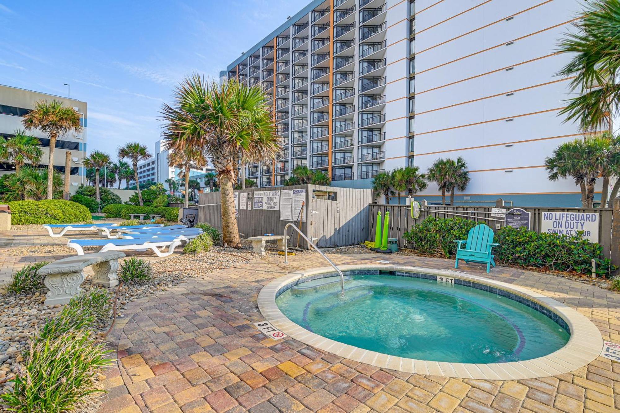 Apartment Waterfront Myrtle With Balconies!
