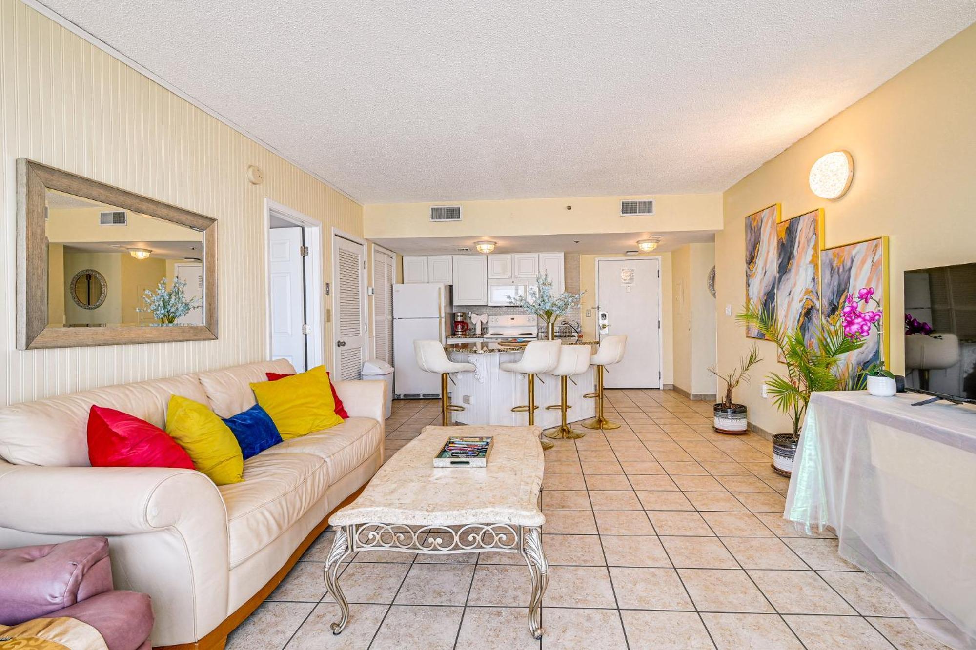 Waterfront Myrtle With Balconies!