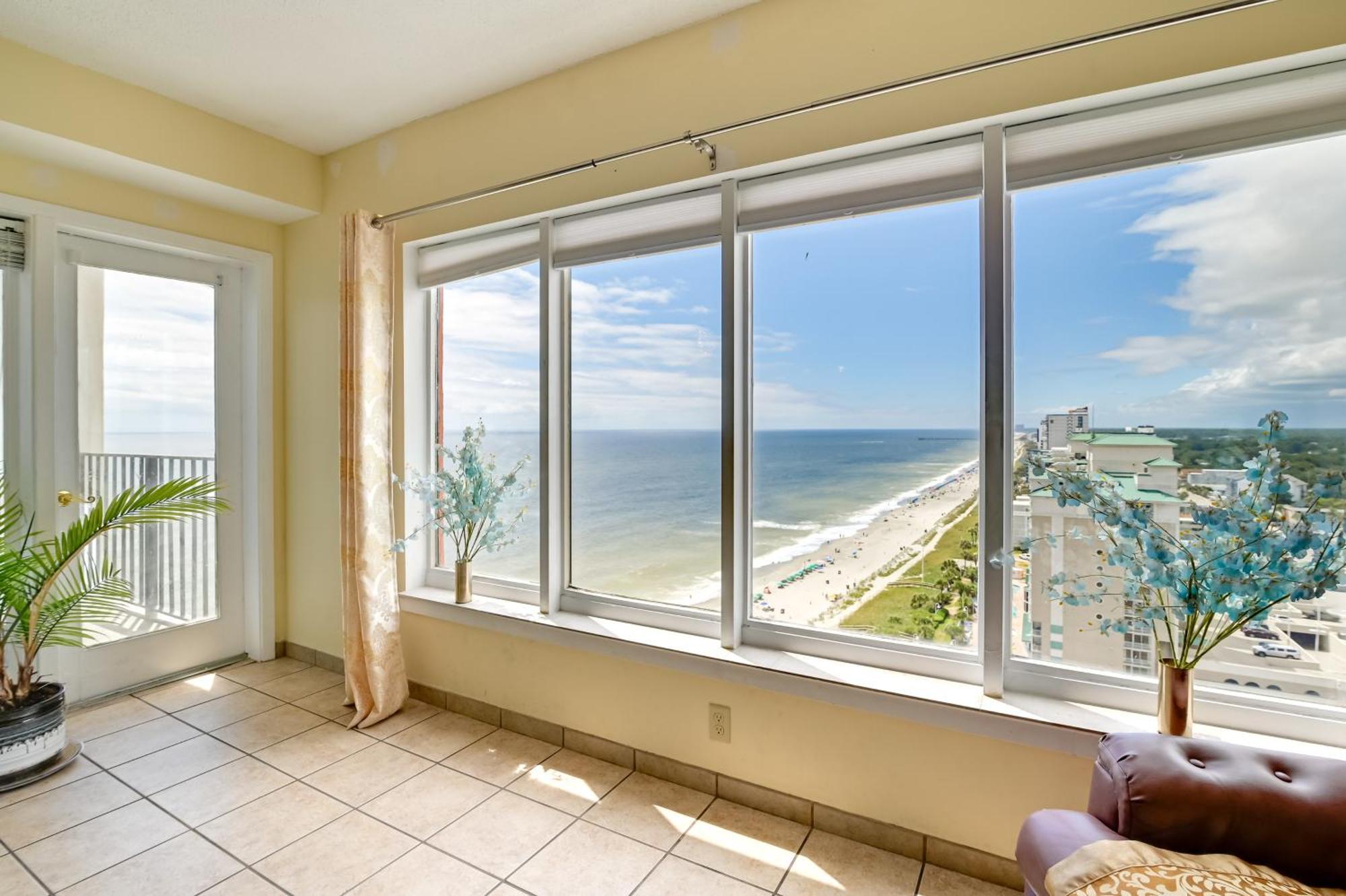 Waterfront Myrtle With Balconies! Apartment