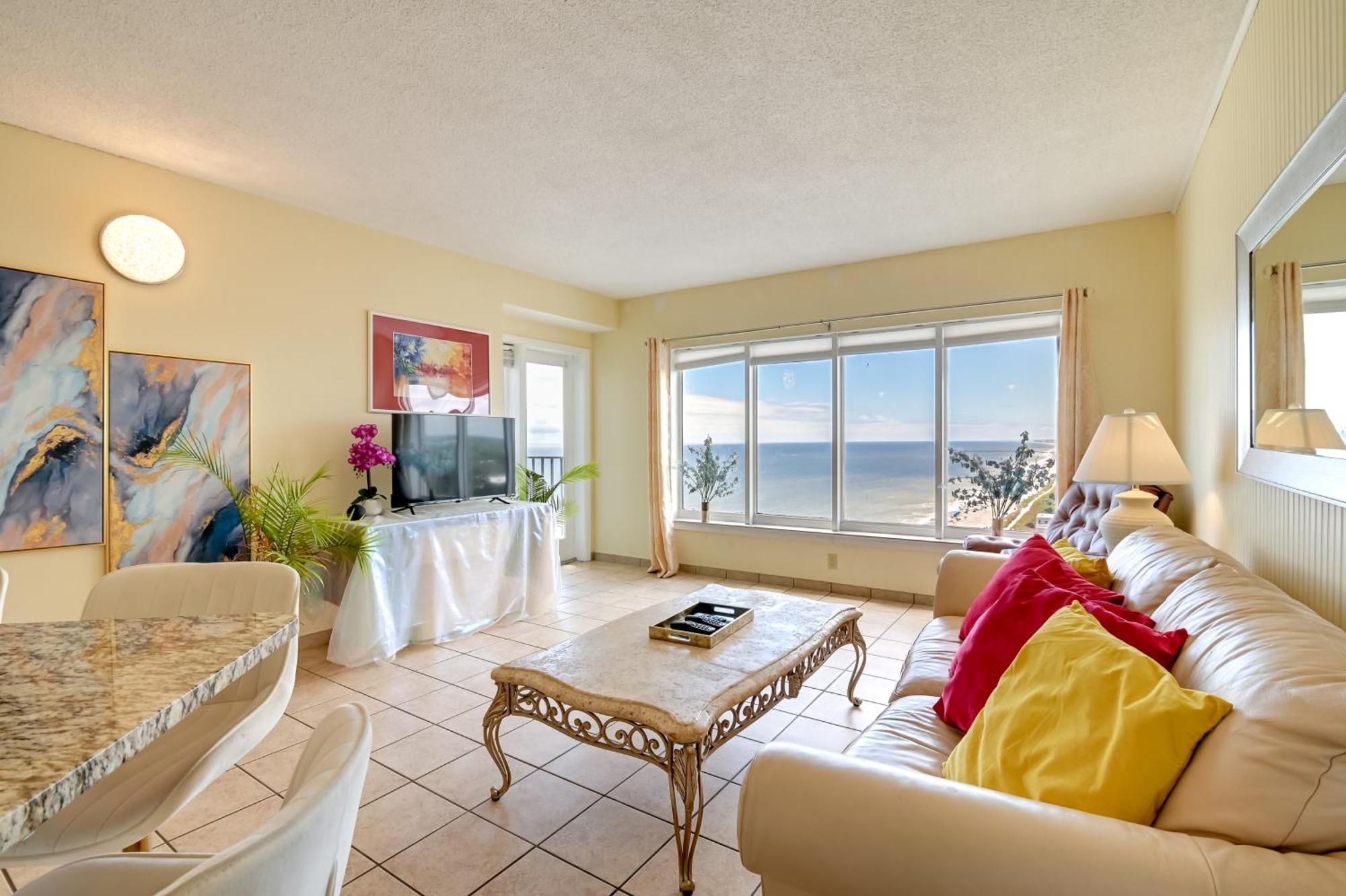 Waterfront Myrtle With Balconies! Apartment