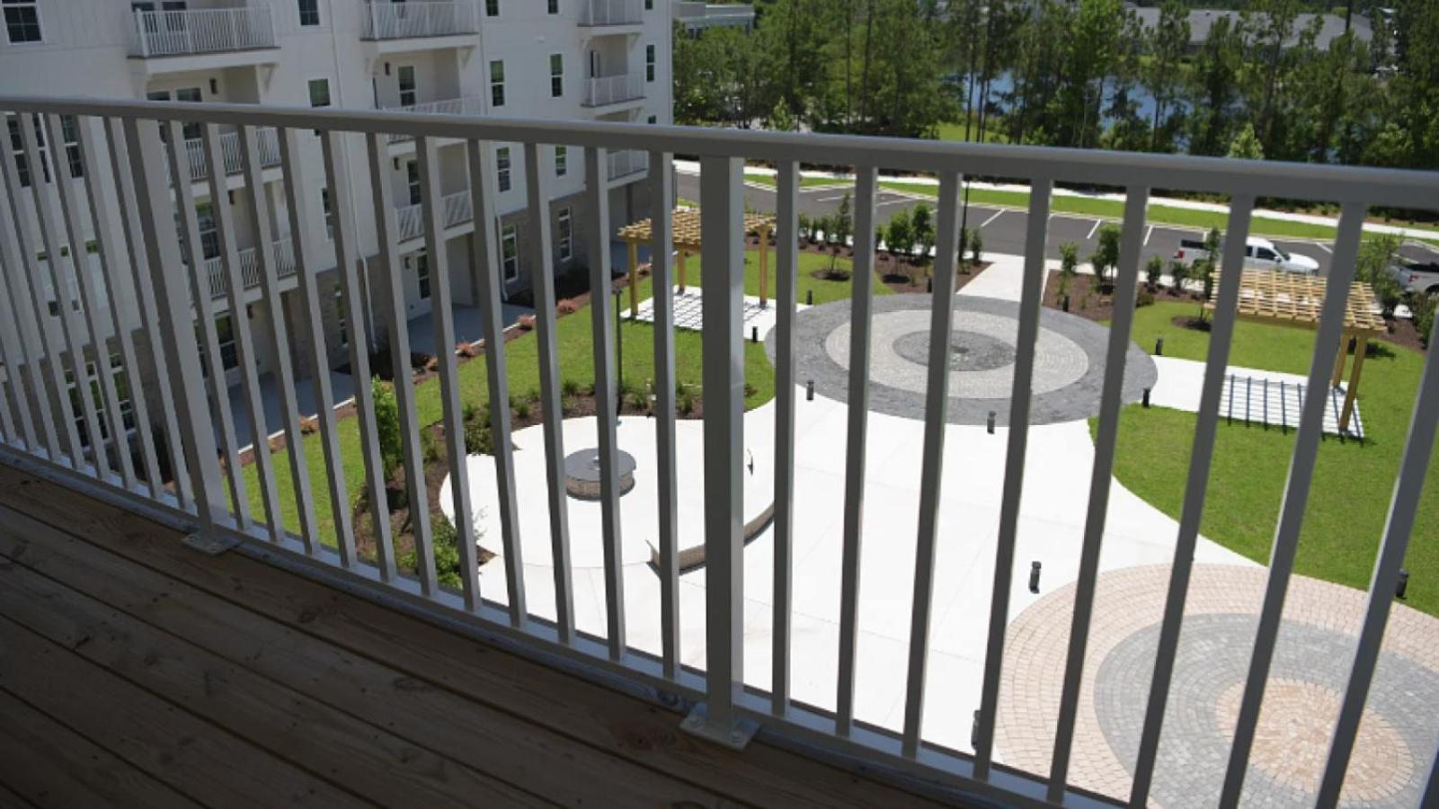 Apartment Landing At The Leo - 2 Bedrooms In Myrtle
