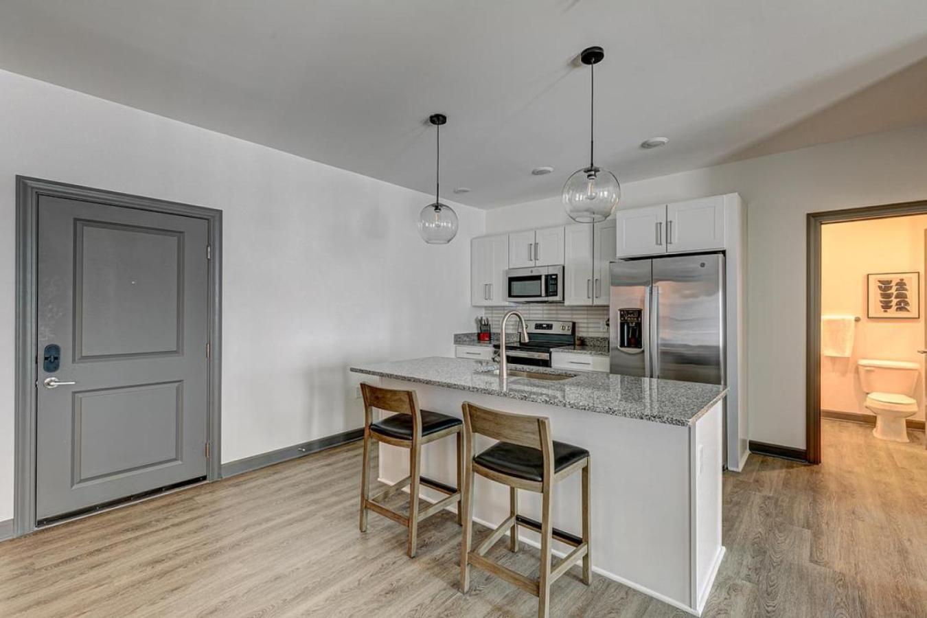 Landing At The Leo - 2 Bedrooms In Myrtle Apartment