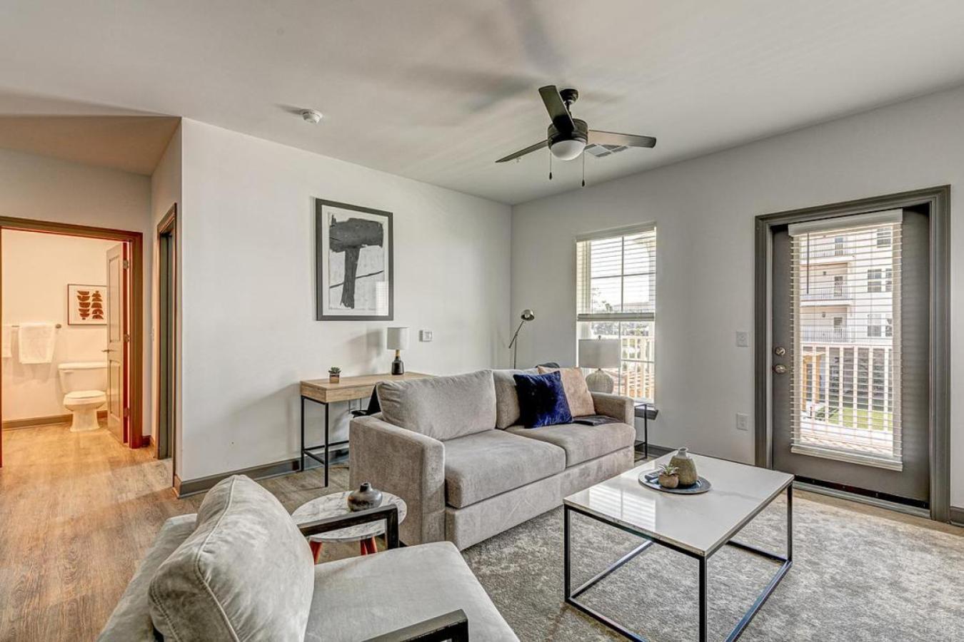 Apartment Landing At The Leo - 2 Bedrooms In Myrtle
