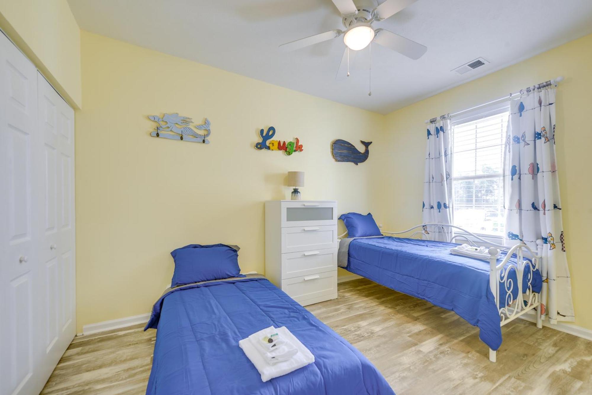 Pool Access North Myrtle With Porch! Apartment Myrtle Beach