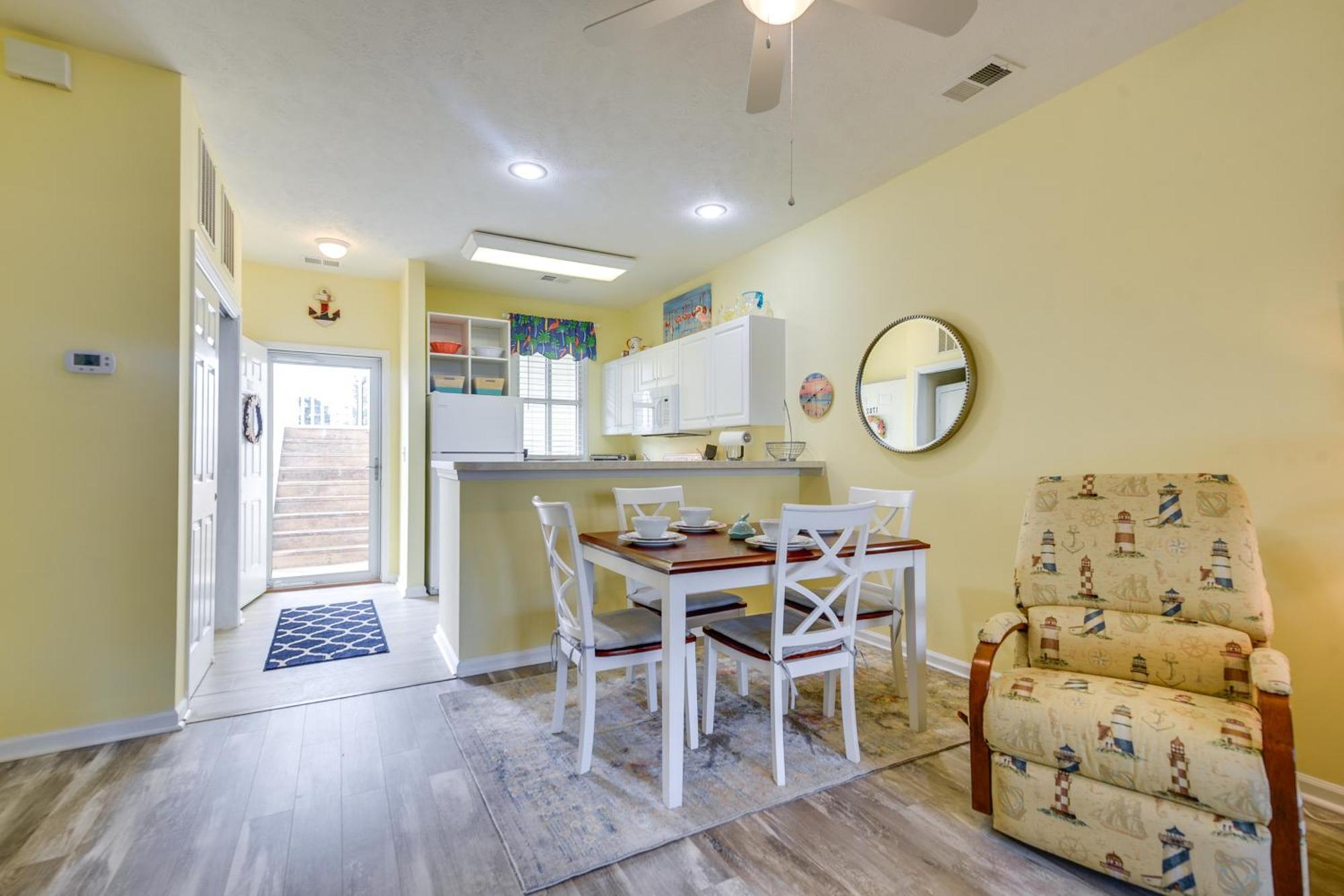Apartment Pool Access North Myrtle With Porch! *