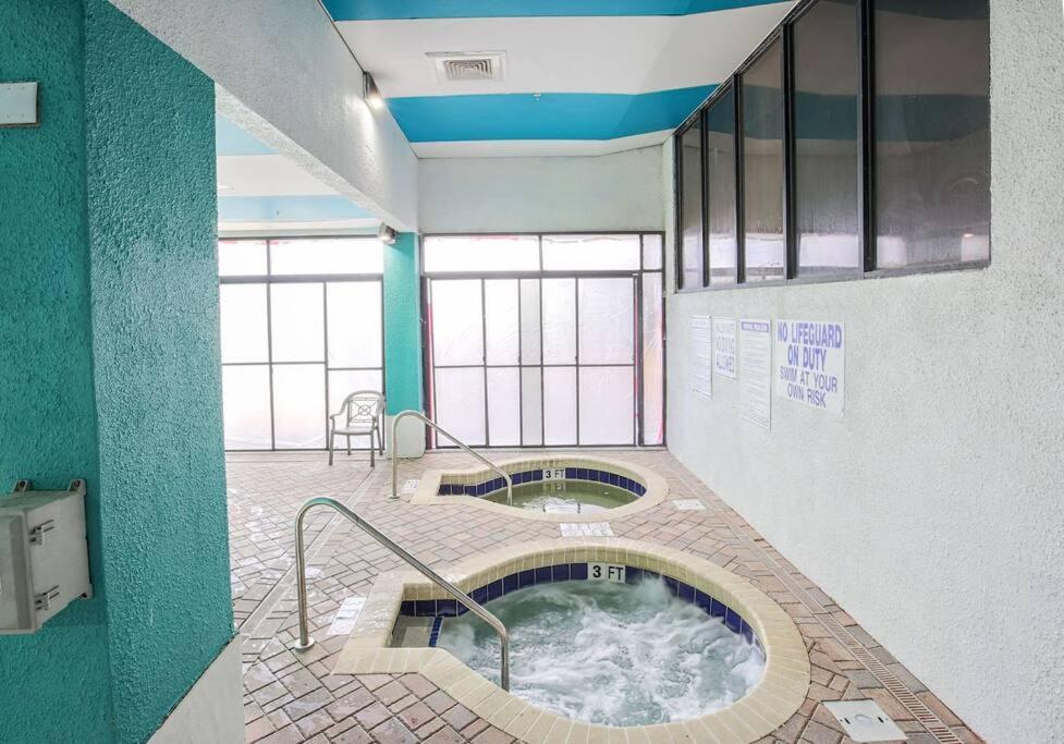 Enjoy Paradise Oceanfront Suite, Dogs Ok! 908 Myrtle Beach