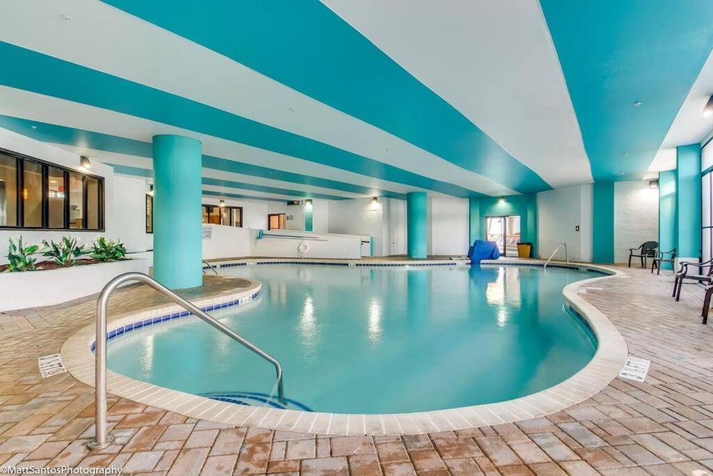Enjoy Paradise Oceanfront Suite, Dogs Ok! 908
