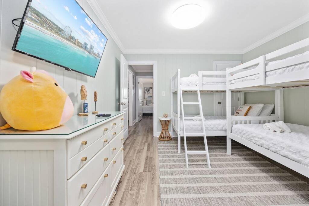 The Dock House-private Dock-two Blocks To Holiday home *