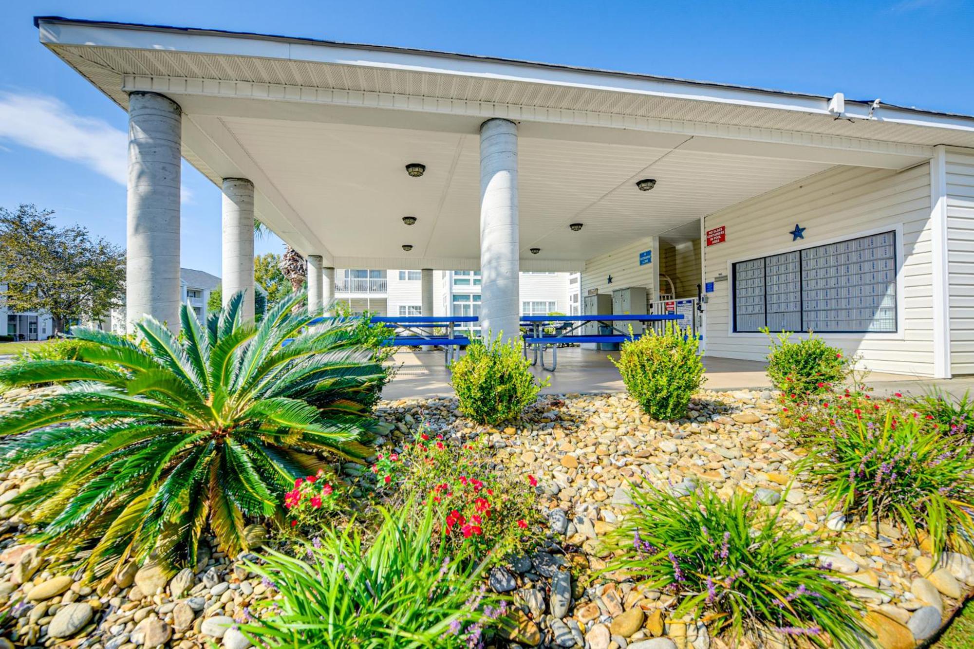 Pool Access North Myrtle With Porch! Apartment Myrtle Beach