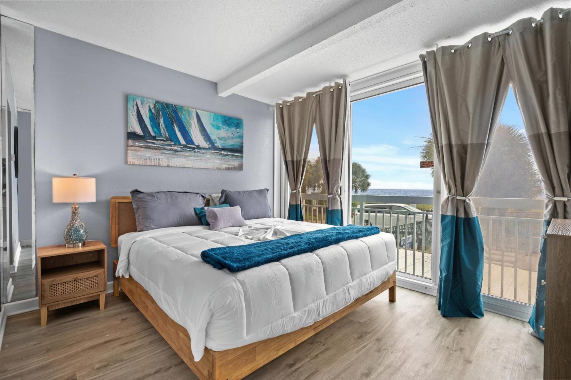 Resort Yachtsman Oceanfront 3*