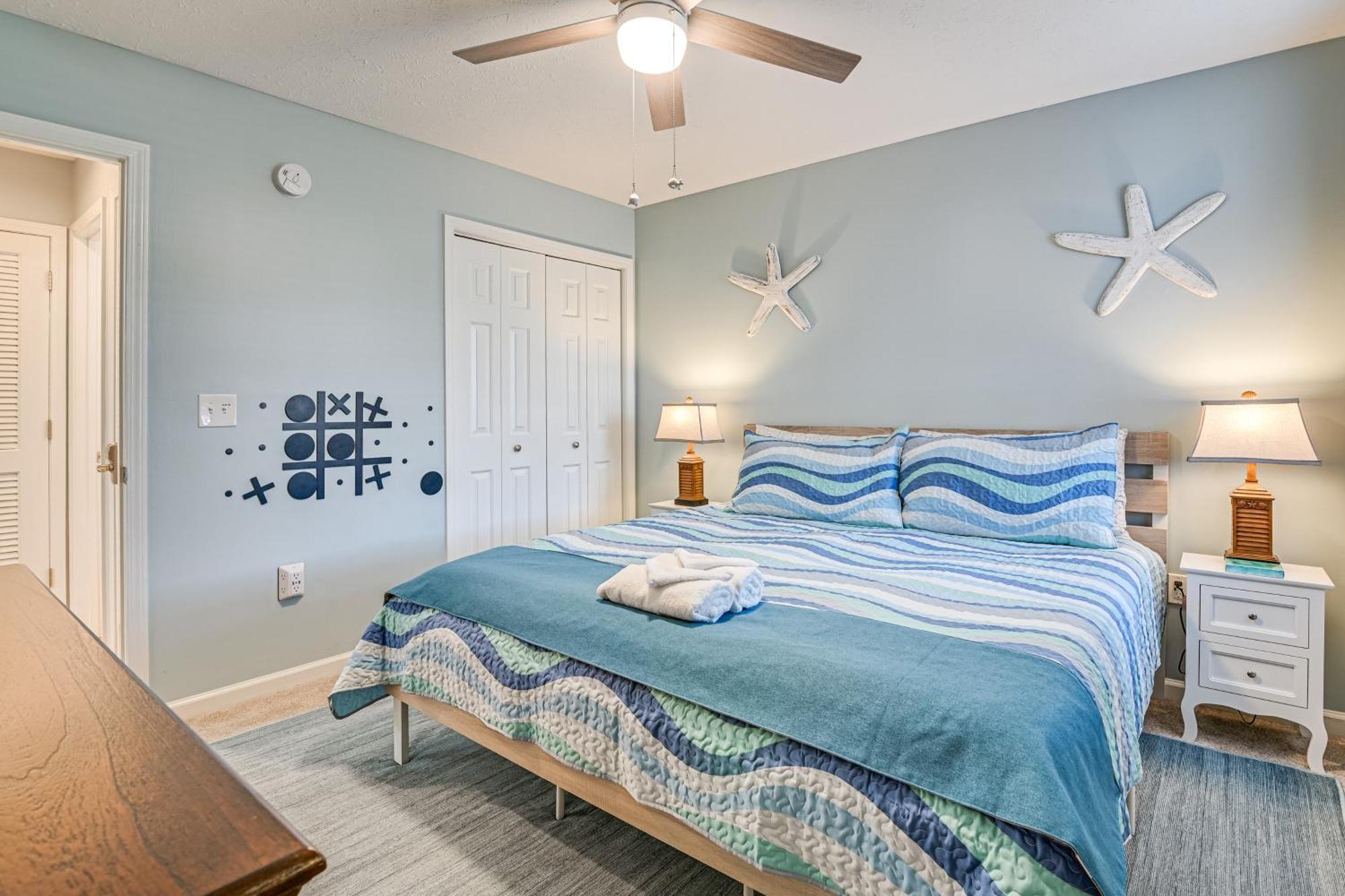 1st-floor With Pool On Intracoastal Waterway!