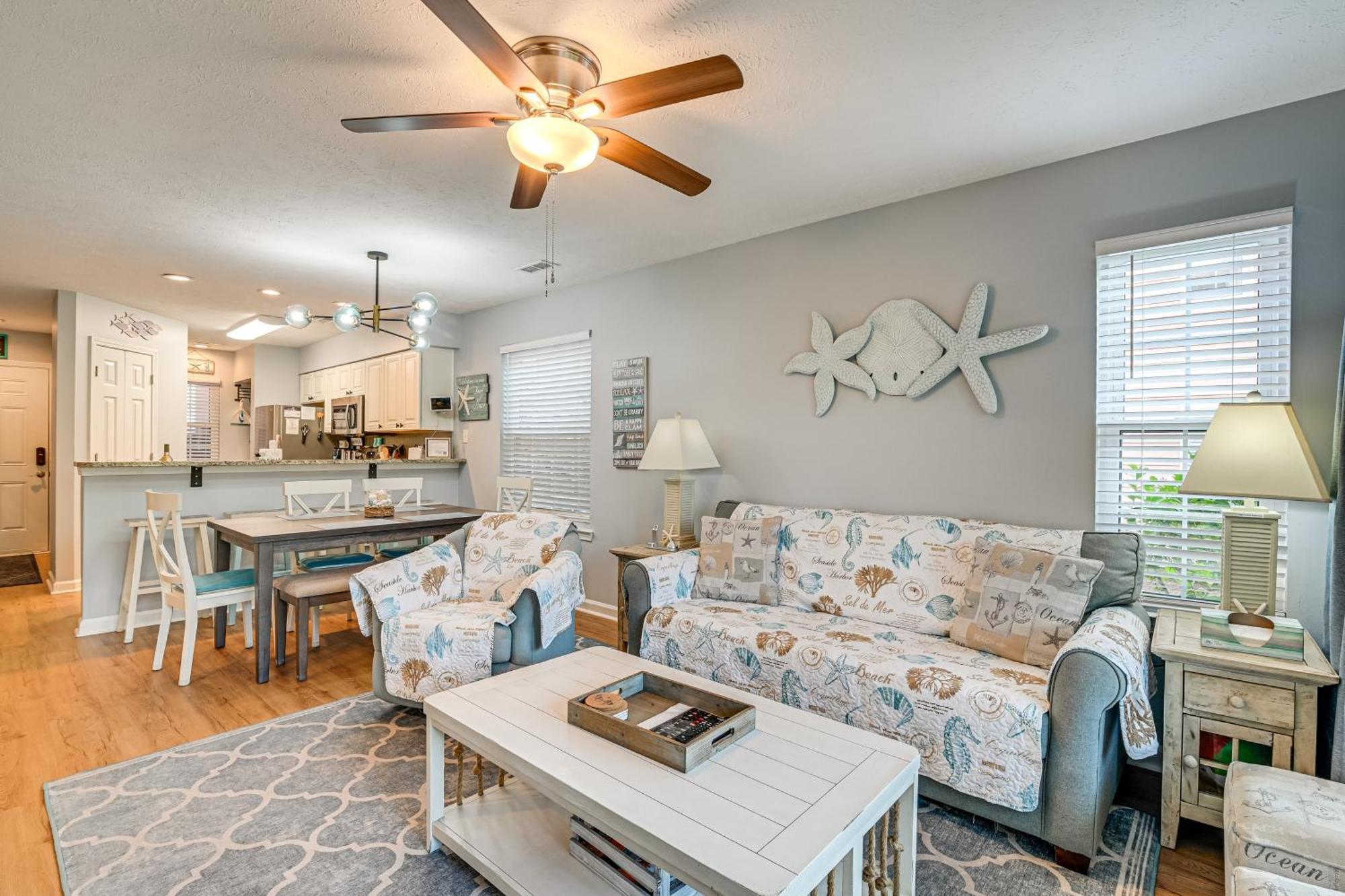 1st-floor With Pool On Intracoastal Waterway!