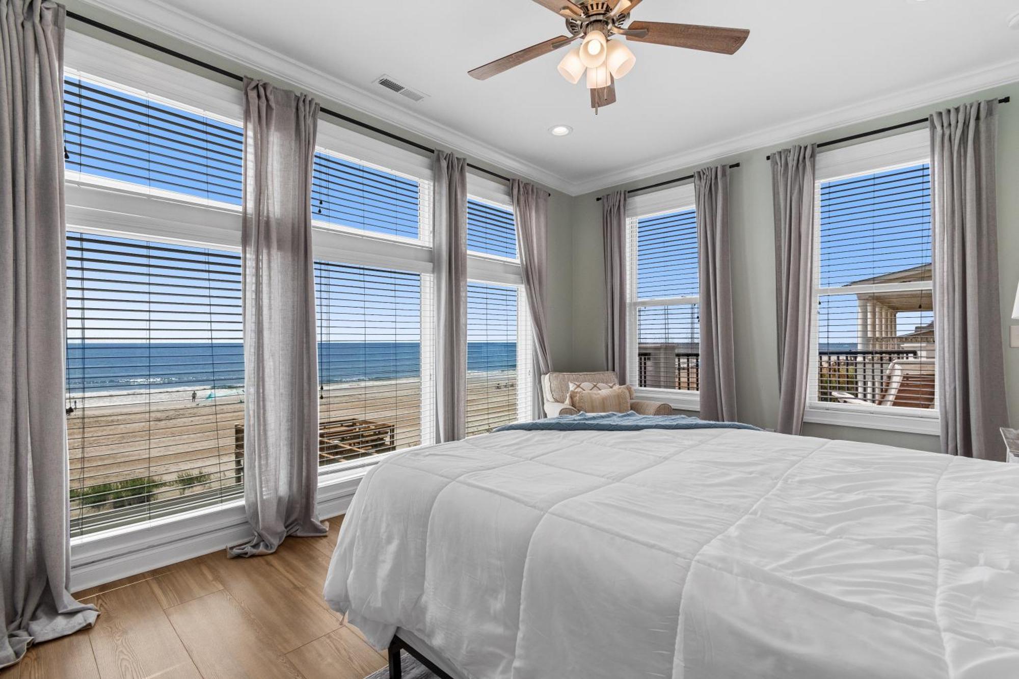 Ocean Breeze - Ocean Front, 7 Bedroom Myrtle Beach