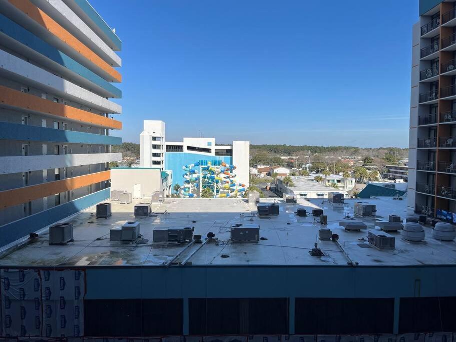 Apartment Landmark Over The Horizon