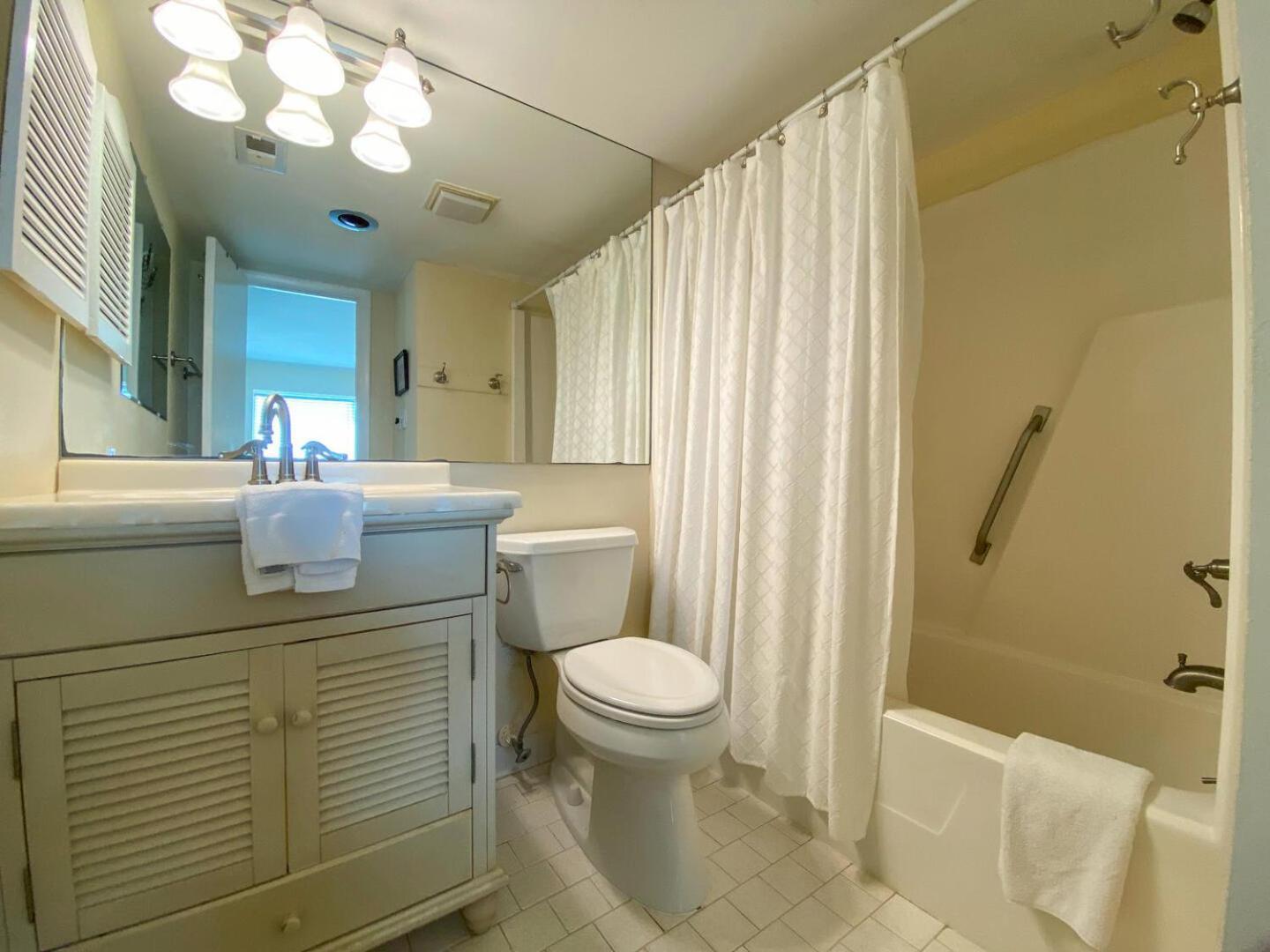 Tidemaster 806 Apartment