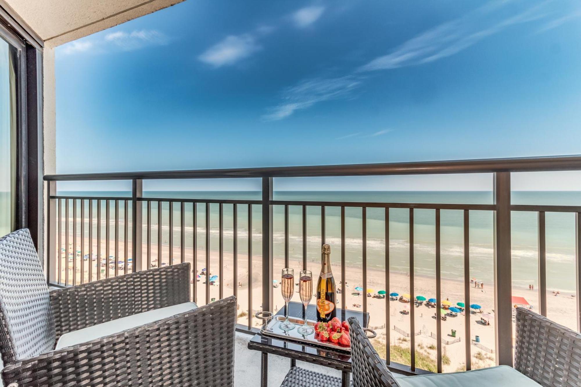 Enjoy Paradise Oceanfront Suite, Dogs Ok! 908 Apartment
