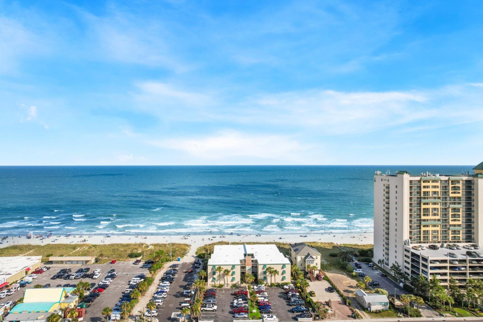 Beachfront Bliss Apartment *