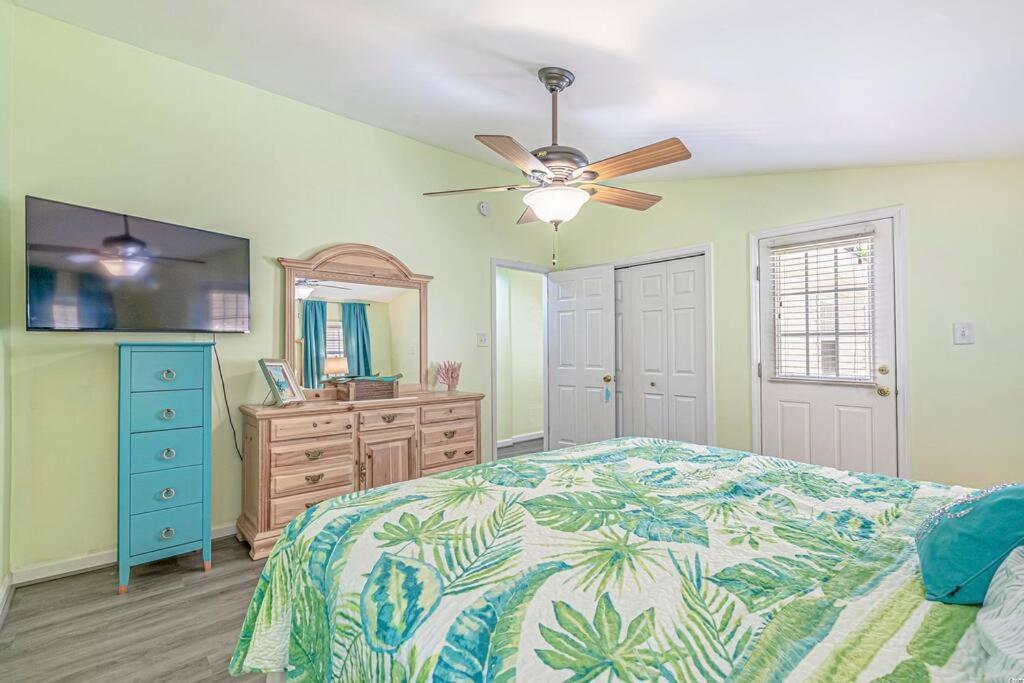 1654 Ocean Lakes Pet Friendly Golf Cart Included-beach Bum Holiday home