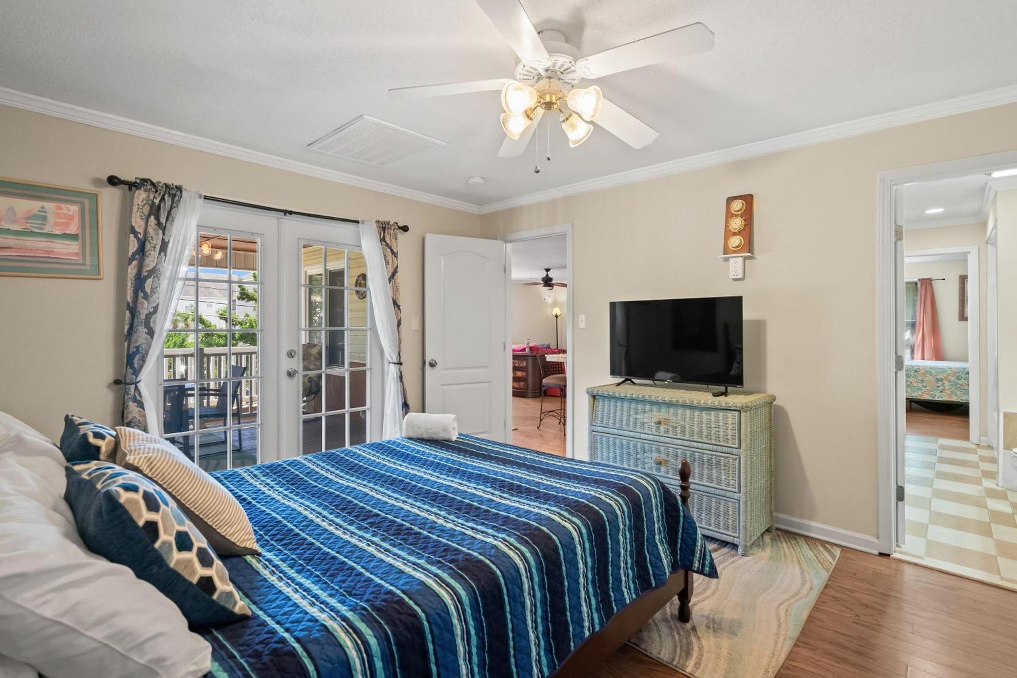 Domingos Bungalow- Surfs Up