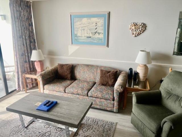 Royal Garden 1510 Apartment *