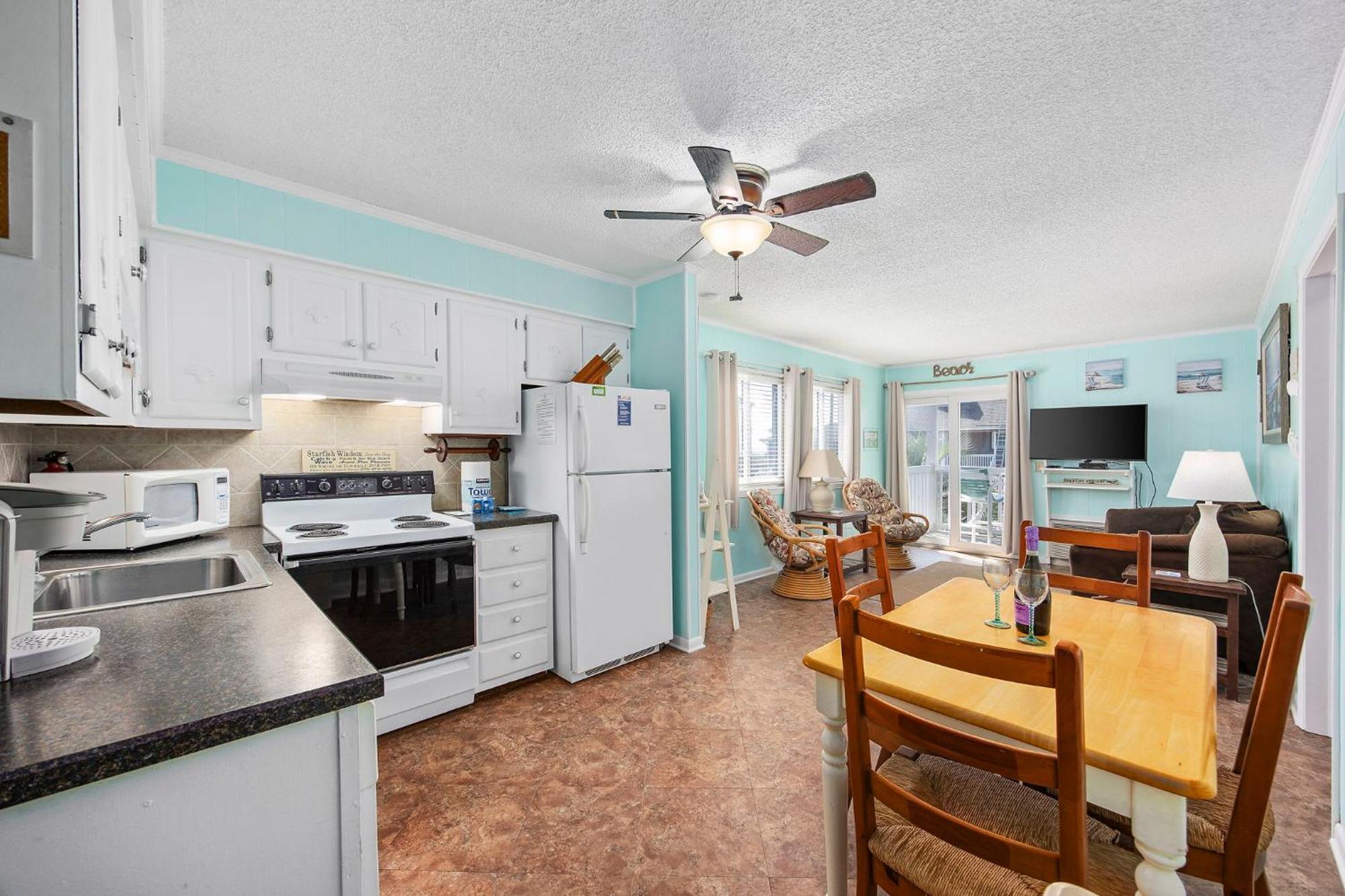 A Place At The Ii - 1 Block From The Ocean Holiday home Myrtle Beach