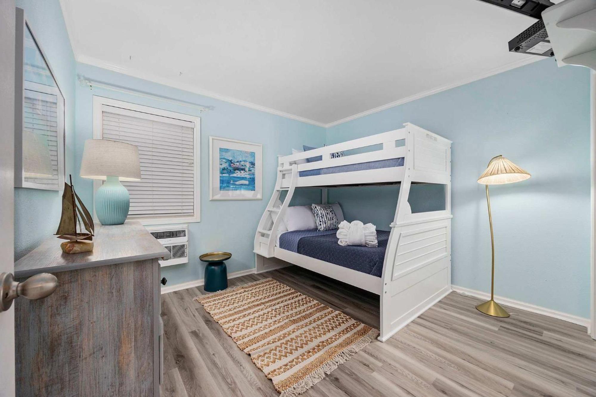 One Block From The Ocean Ocean Pier 2 In Nmb *