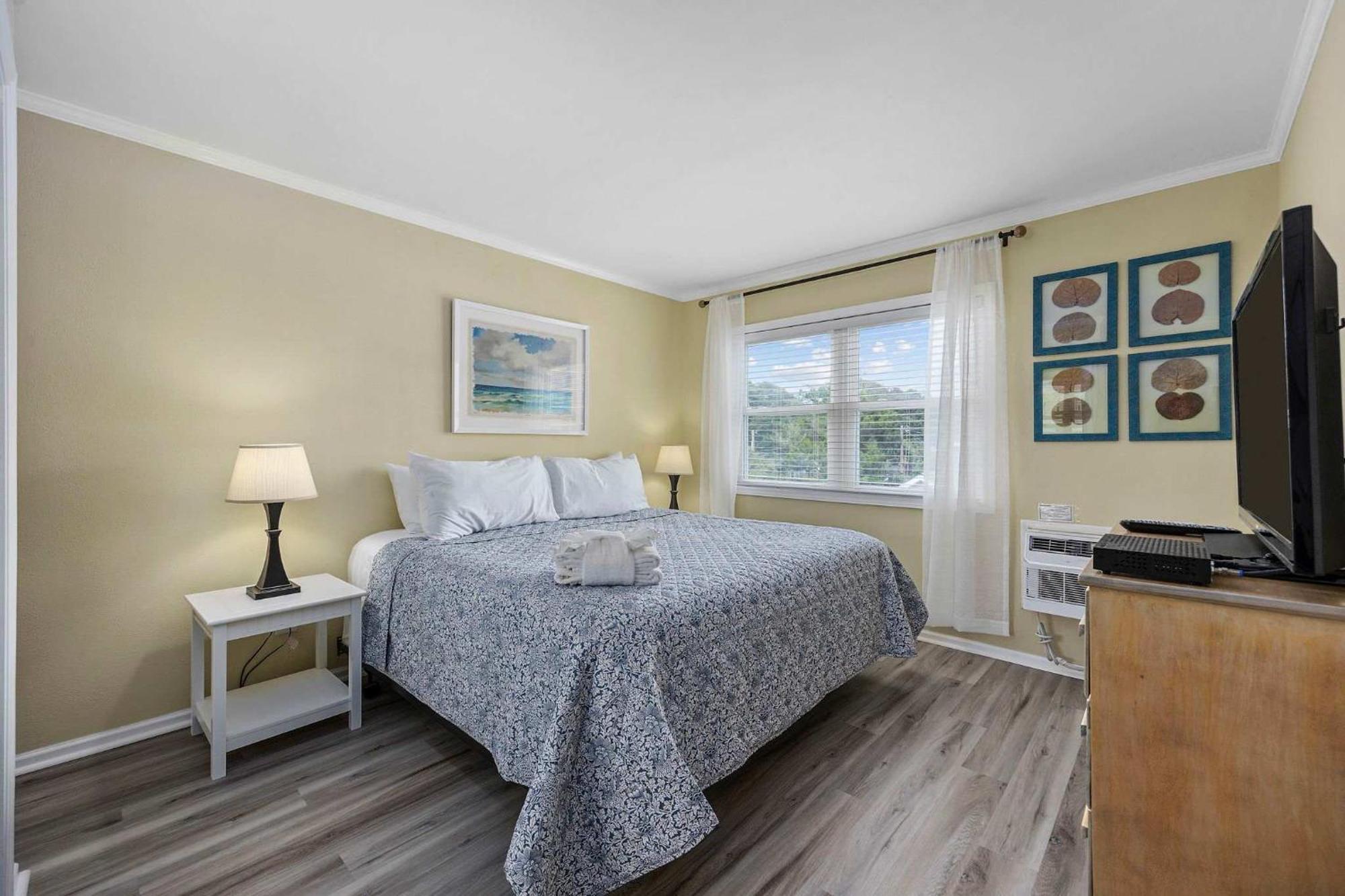One Block From The Ocean Ocean Pier 2 In Nmb Holiday home